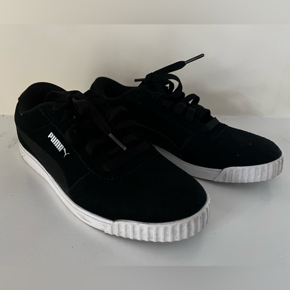 Puma Women’s Carina sneaker